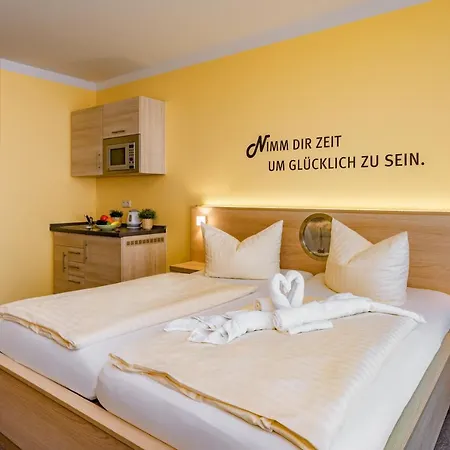 Otel Strandhus Heringsdorf