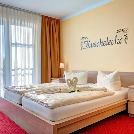 Strandhus Otel