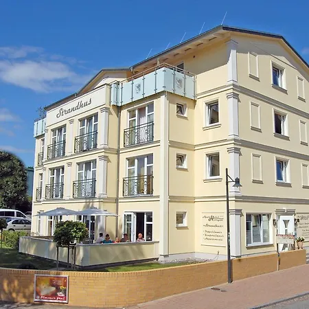 Strandhus Ξενοδοχείο 3*